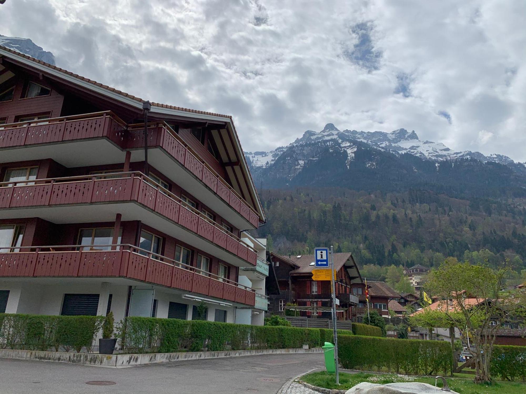 Seehaus / View Apartment Iseltwald